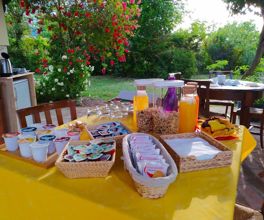 Il Girasole Country House Camerano Exterior photo